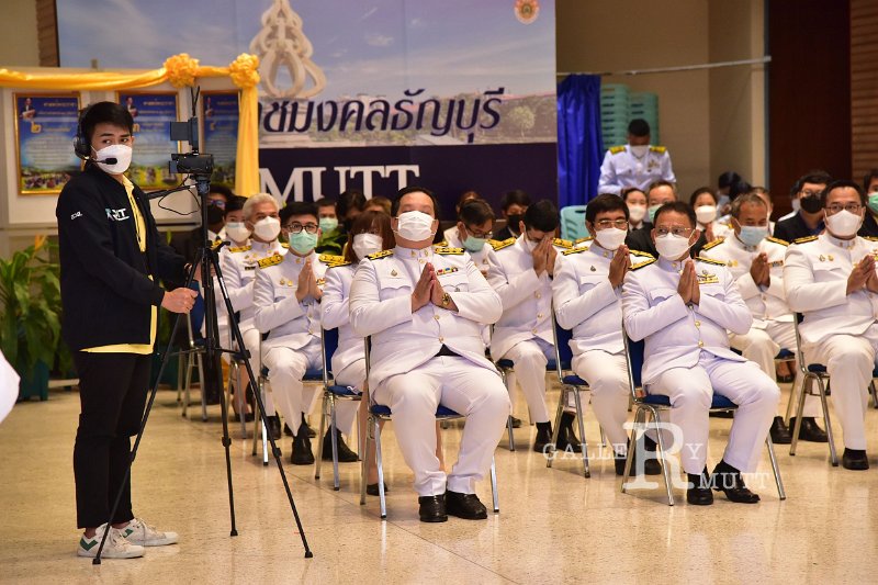 20211013 laying-a-wreath-126.JPG